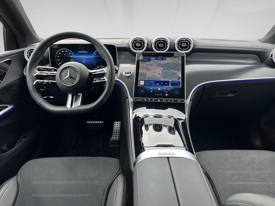 Mercedes-Benz GLC Coupé 300e 4MATIC AMG - foto 11