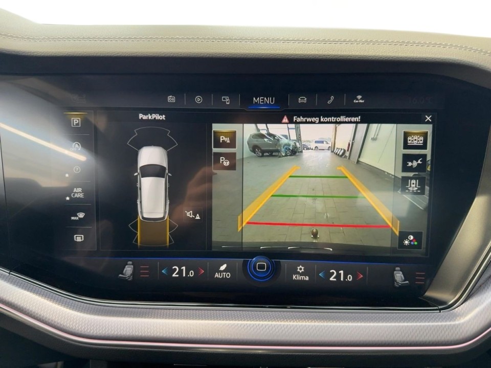 Volkswagen Touareg R-Line - foto 10