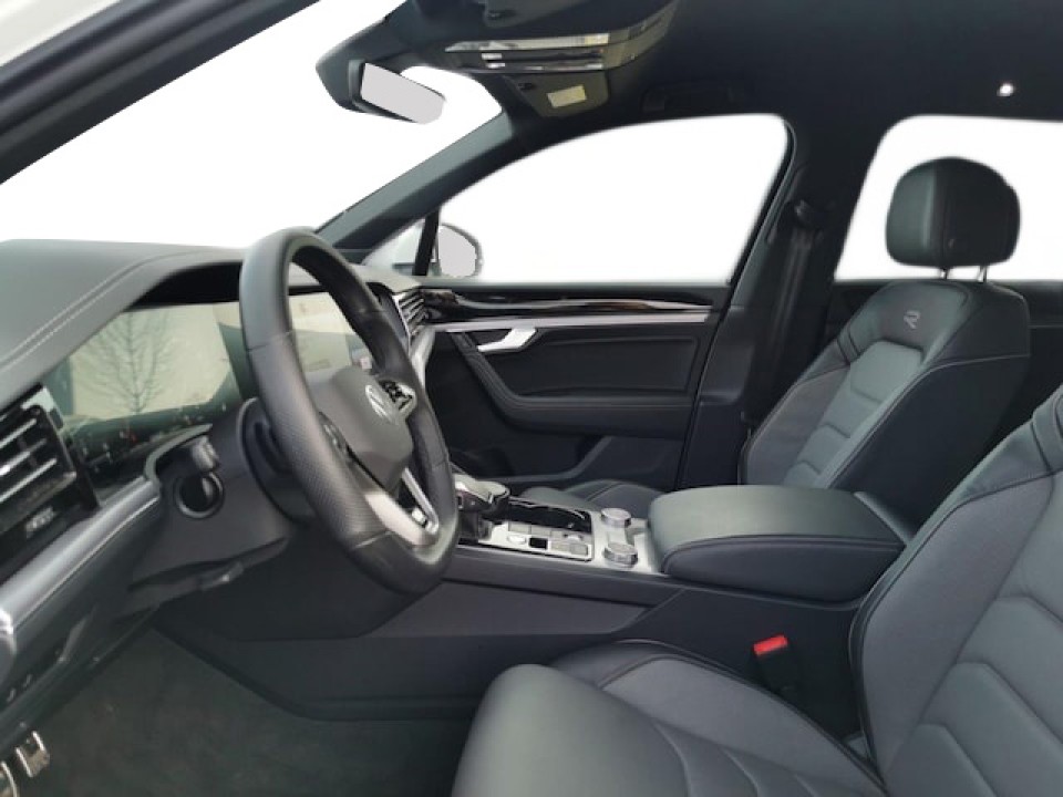 Volkswagen Touareg R-Line - foto 7