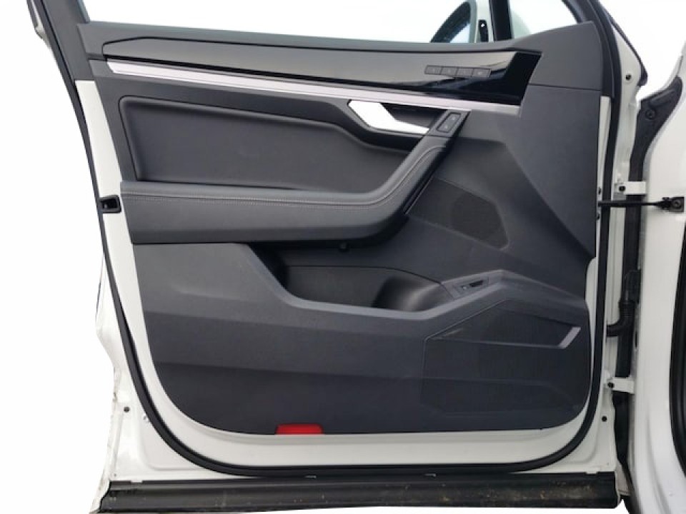 Volkswagen Touareg R-Line - foto 8