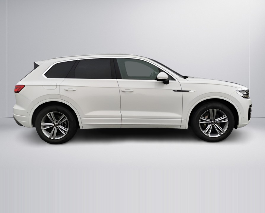 Volkswagen Touareg R-Line (2)