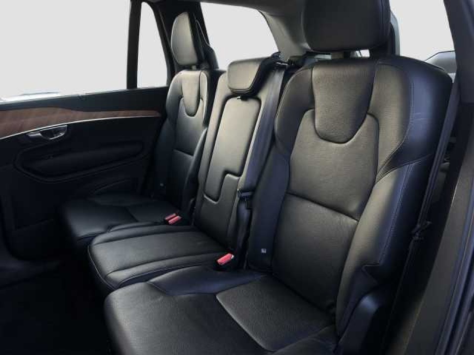 Volvo XC 90 - foto 12