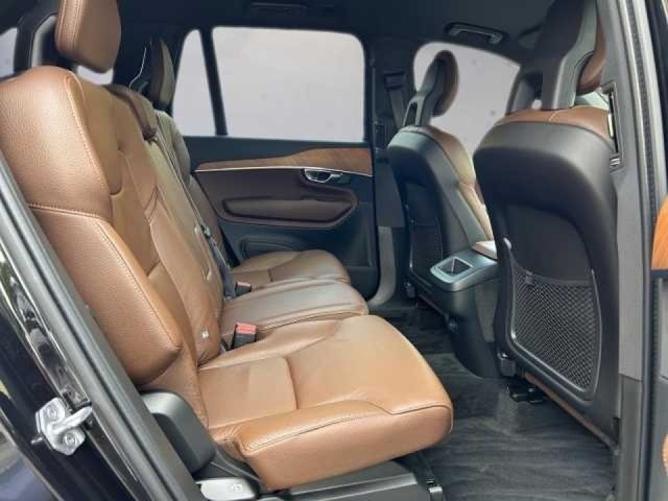 Volvo XC 90 - foto 11