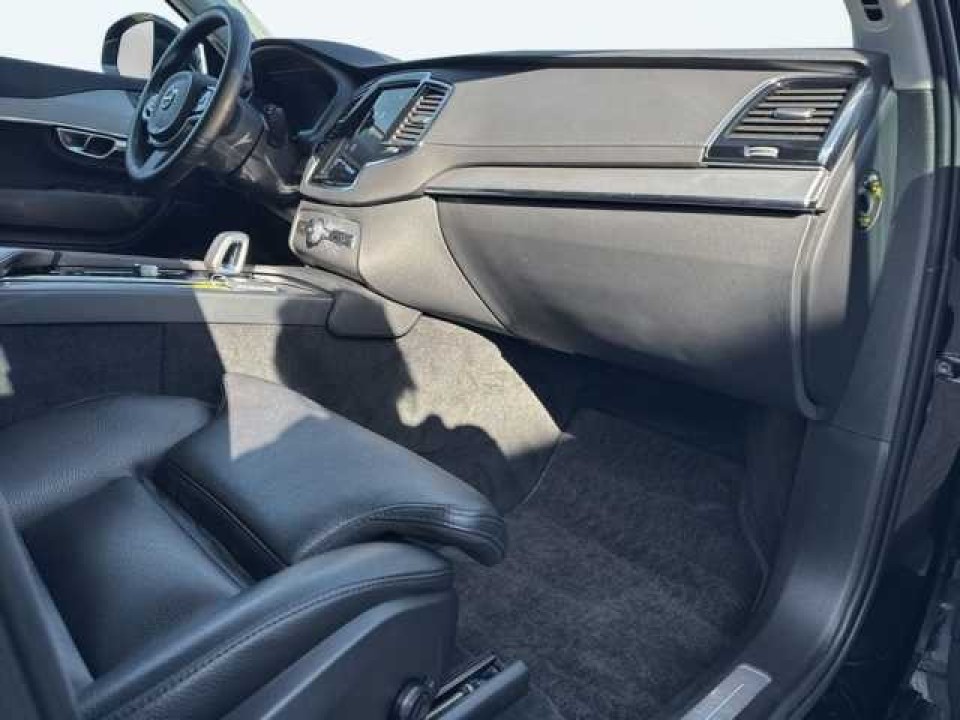 Volvo XC 90 - foto 6