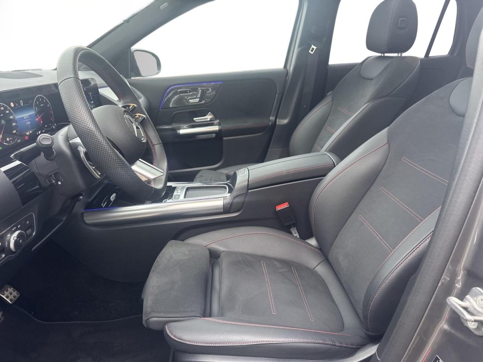 Mercedes-Benz GLA 220 4MATIC AMG - foto 10