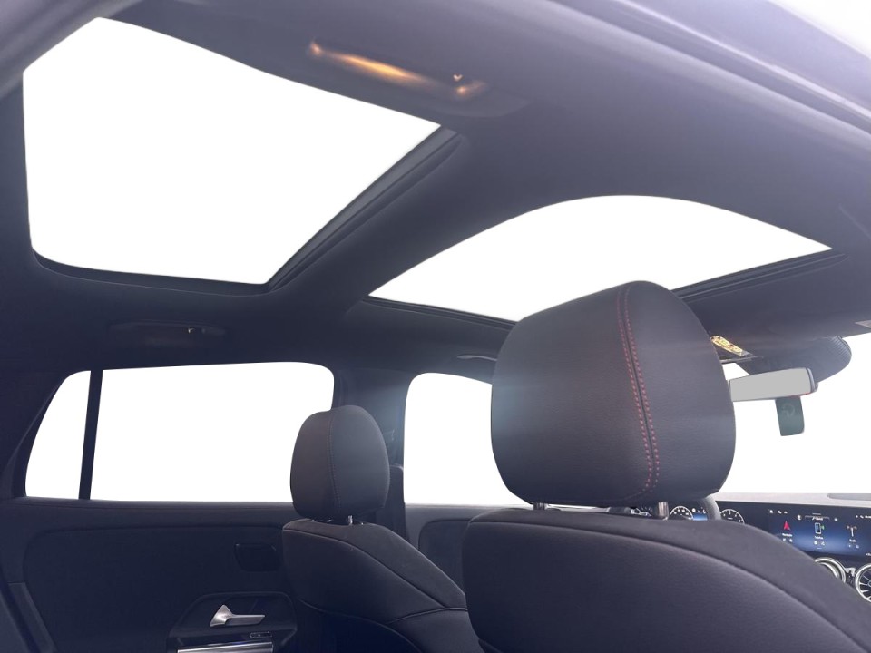 Mercedes-Benz GLA 220 4MATIC AMG - foto 15