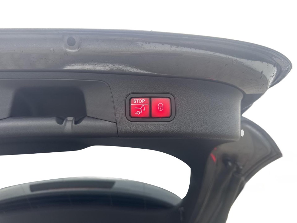 Mercedes-Benz GLA 220 4MATIC AMG - foto 17