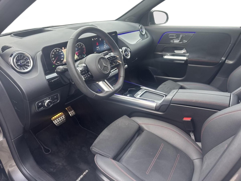 Mercedes-Benz GLA 220 4MATIC AMG - foto 9