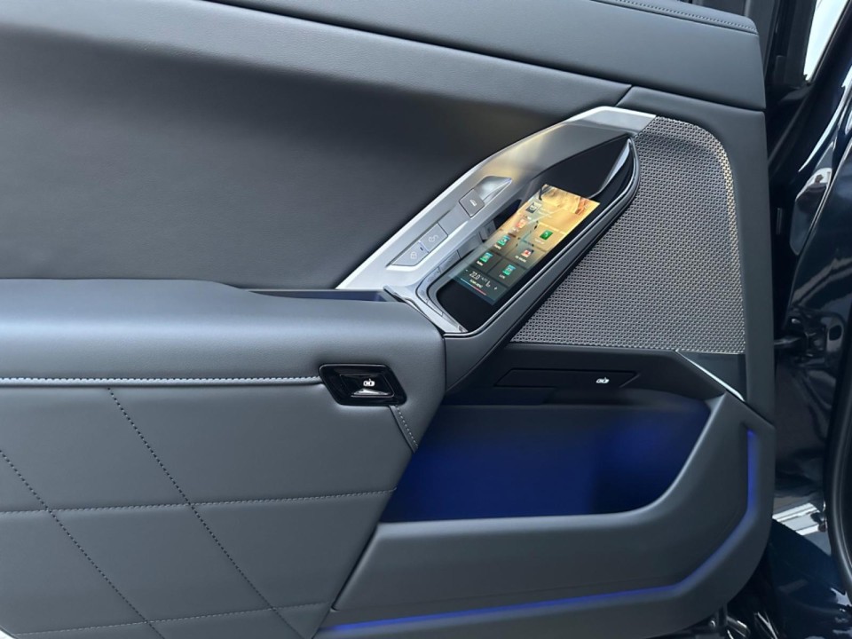 BMW Seria 7 xDrive740d M-Sport - foto 32