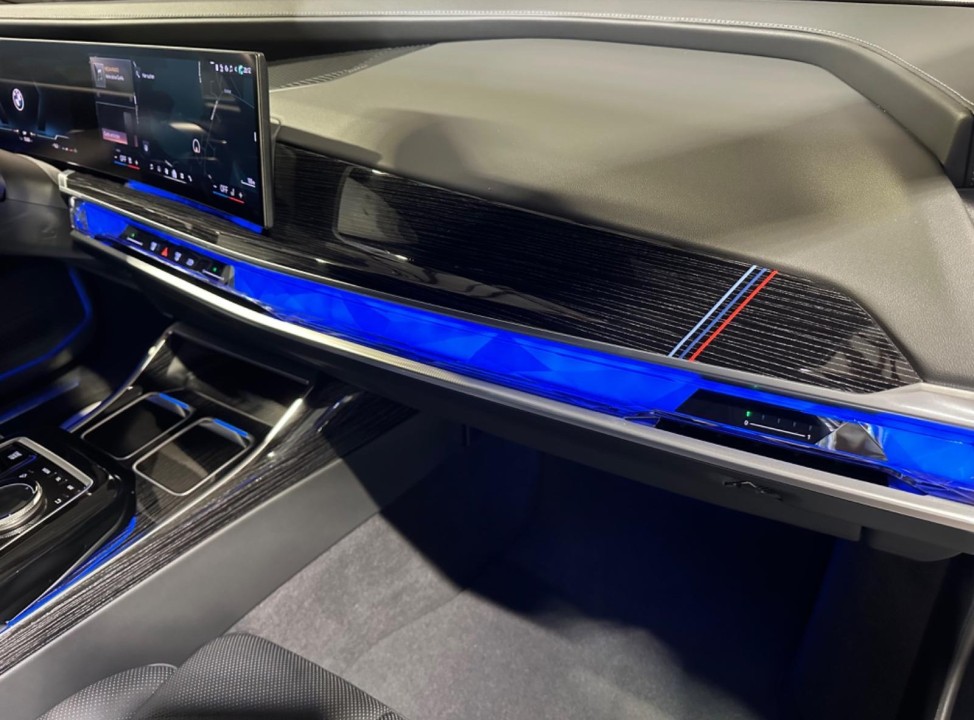 BMW Seria 7 xDrive740d M-Sport - foto 18
