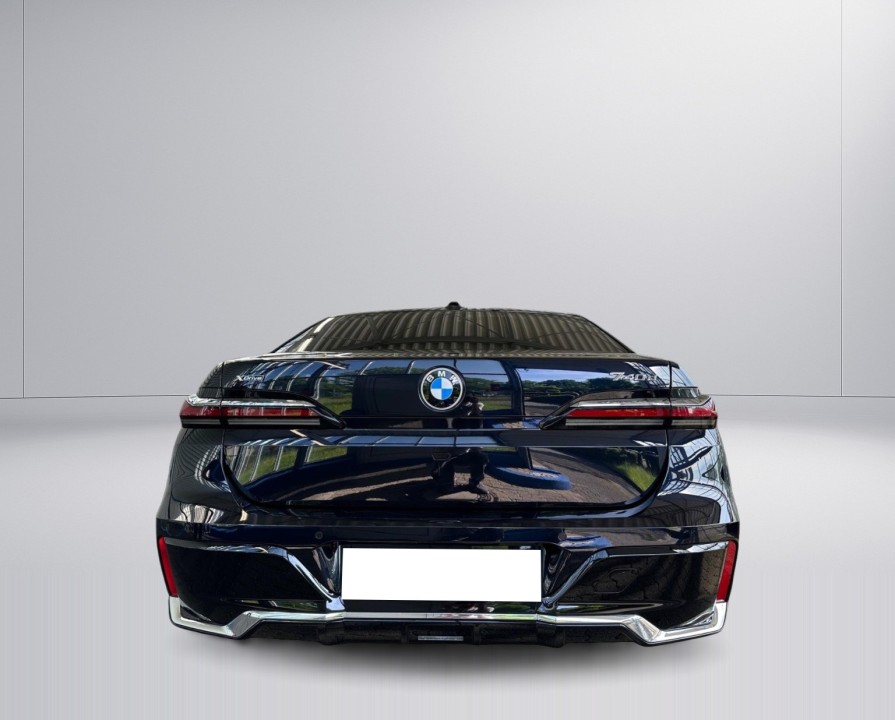 BMW Seria 7 xDrive740d M-Sport (4)