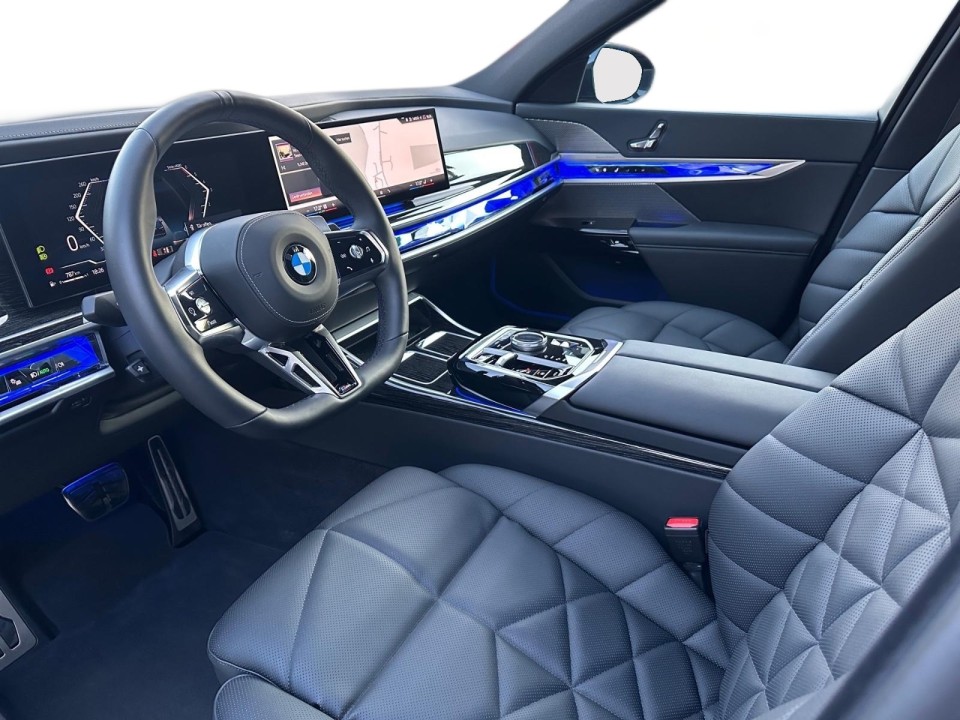 BMW Seria 7 xDrive740d M-Sport - foto 9