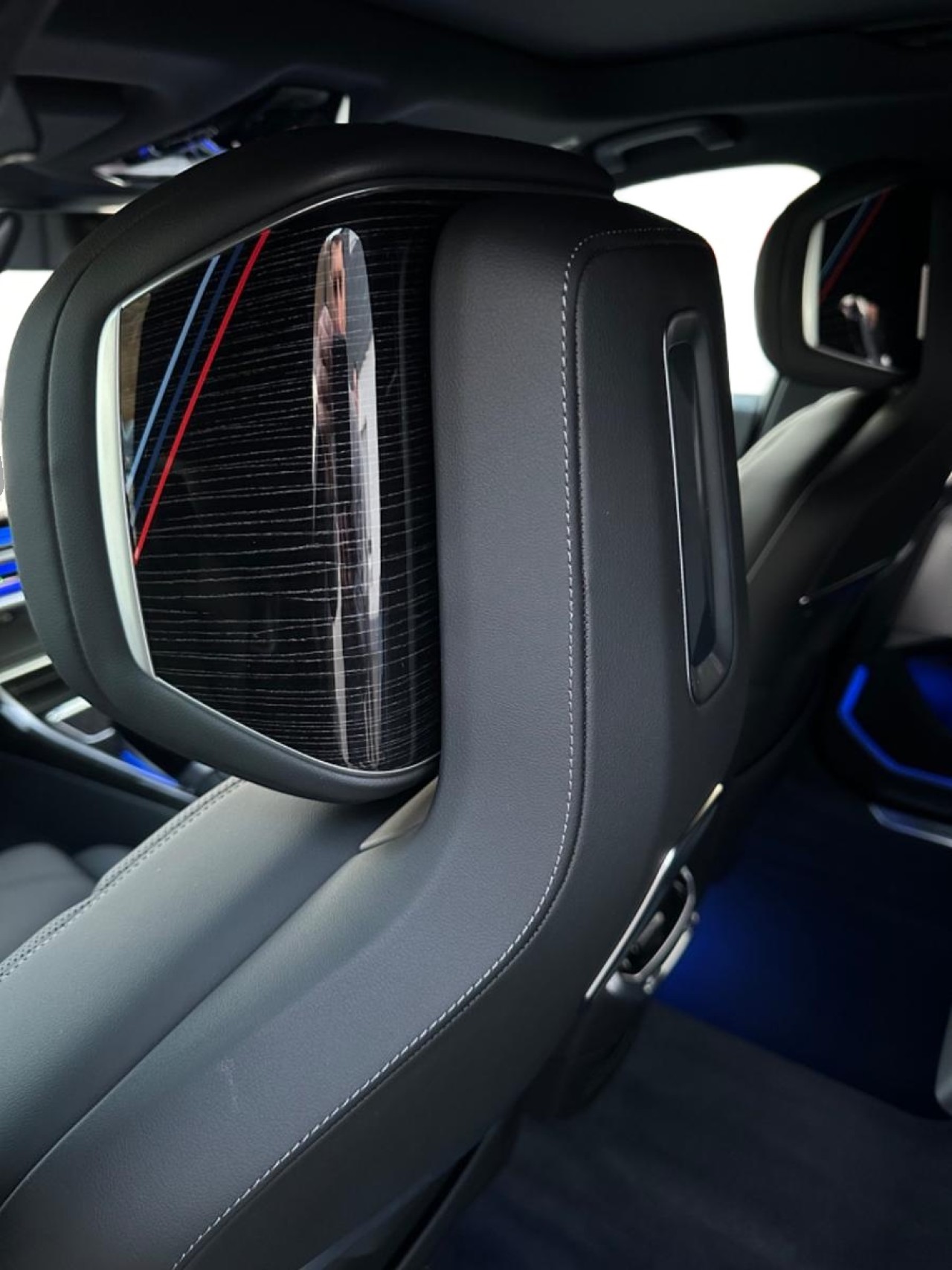 BMW Seria 7 xDrive740d M-Sport - foto 28