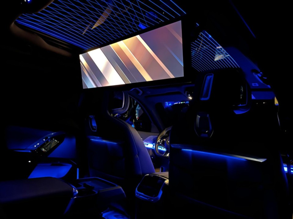 BMW Seria 7 xDrive740d M-Sport - foto 33