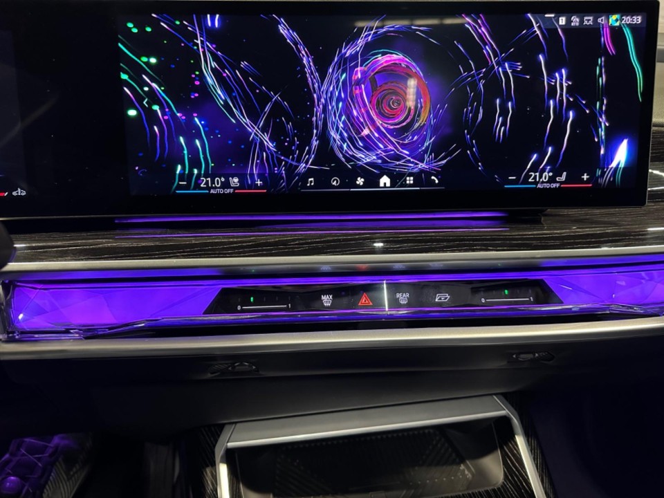 BMW Seria 7 xDrive740d M-Sport - foto 34