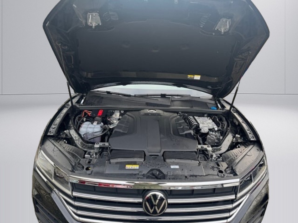 Volkswagen Touareg - foto 12