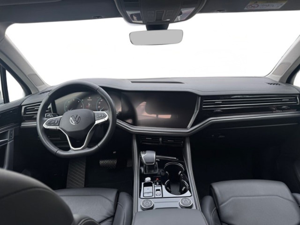 Volkswagen Touareg - foto 10