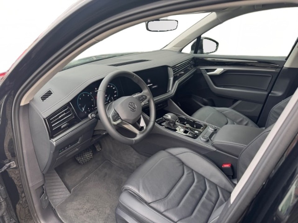 Volkswagen Touareg - foto 7