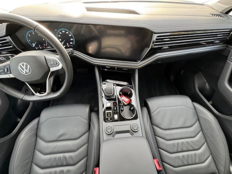 Volkswagen Touareg - foto 13