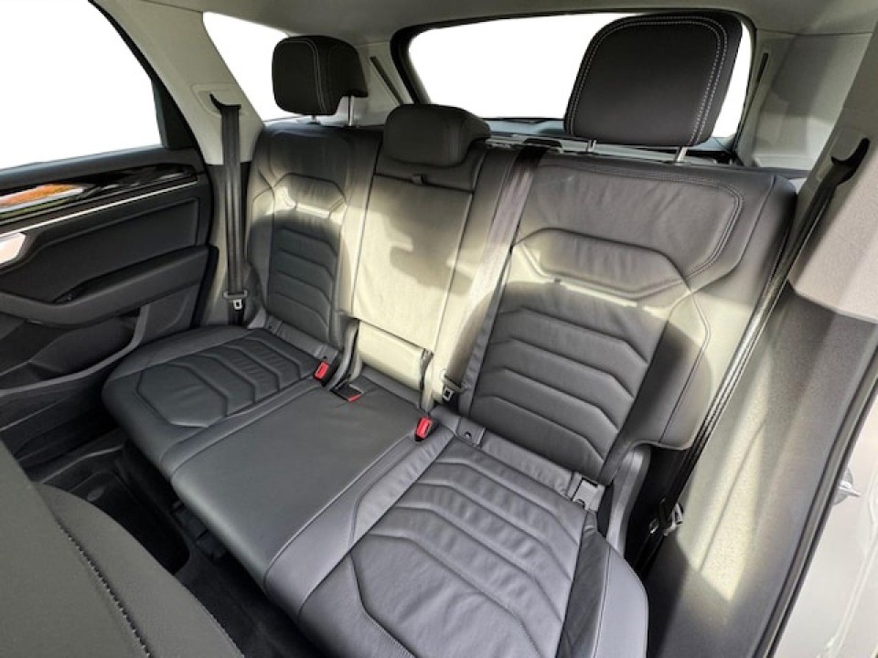 Volkswagen Touareg - foto 10