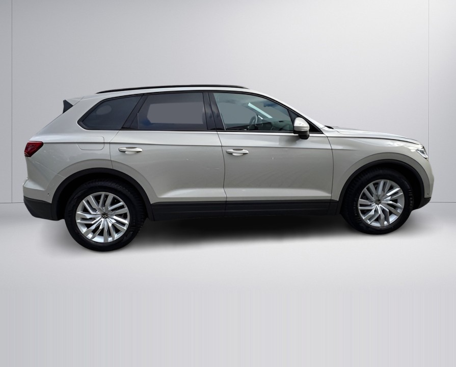 Volkswagen Touareg (2)