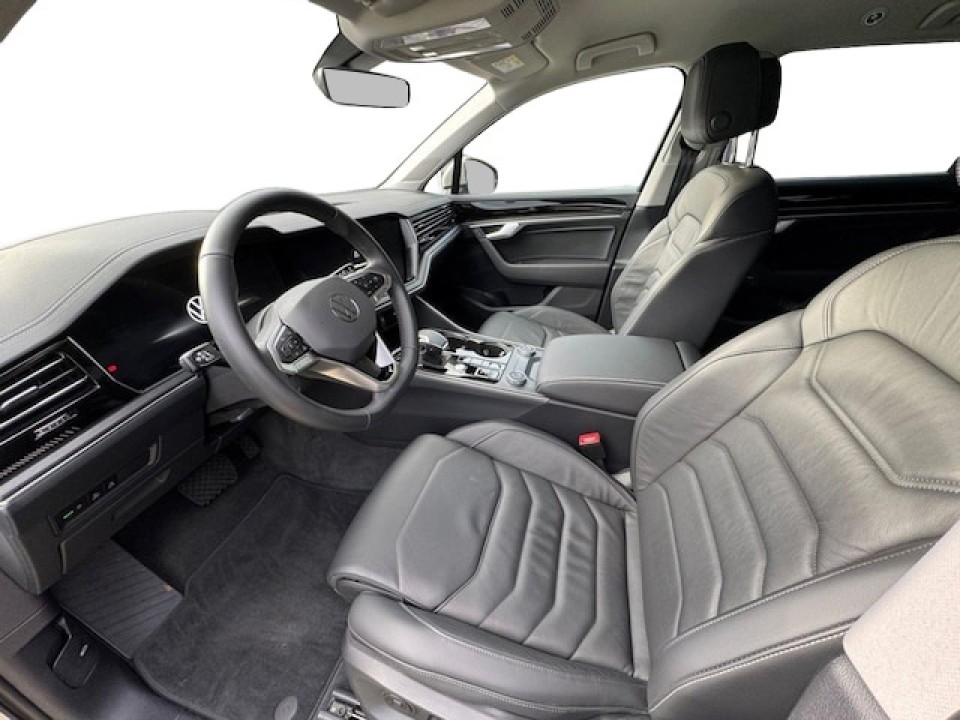 Volkswagen Touareg - foto 9