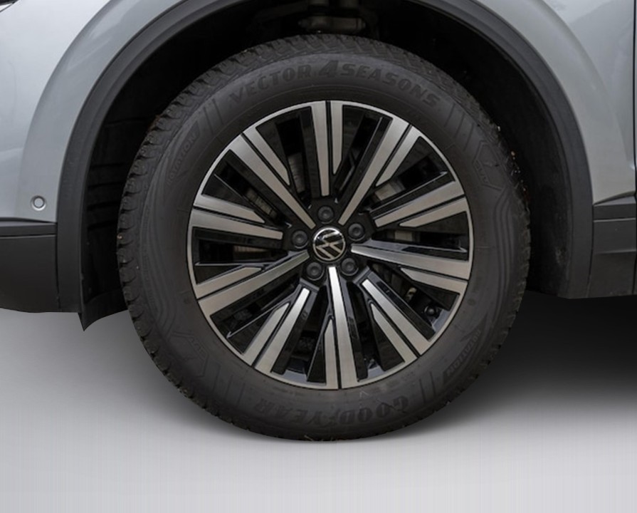 Volkswagen Touareg - foto 13