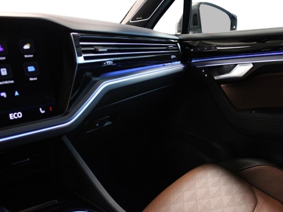 Volkswagen Touareg R-Line - foto 17