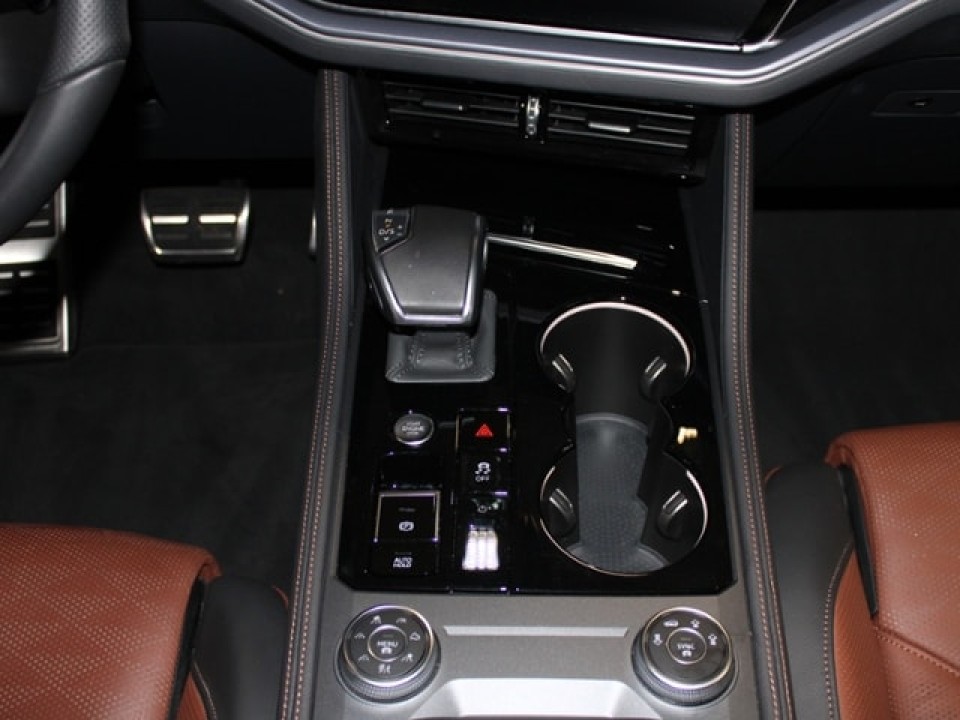 Volkswagen Touareg R-Line - foto 8