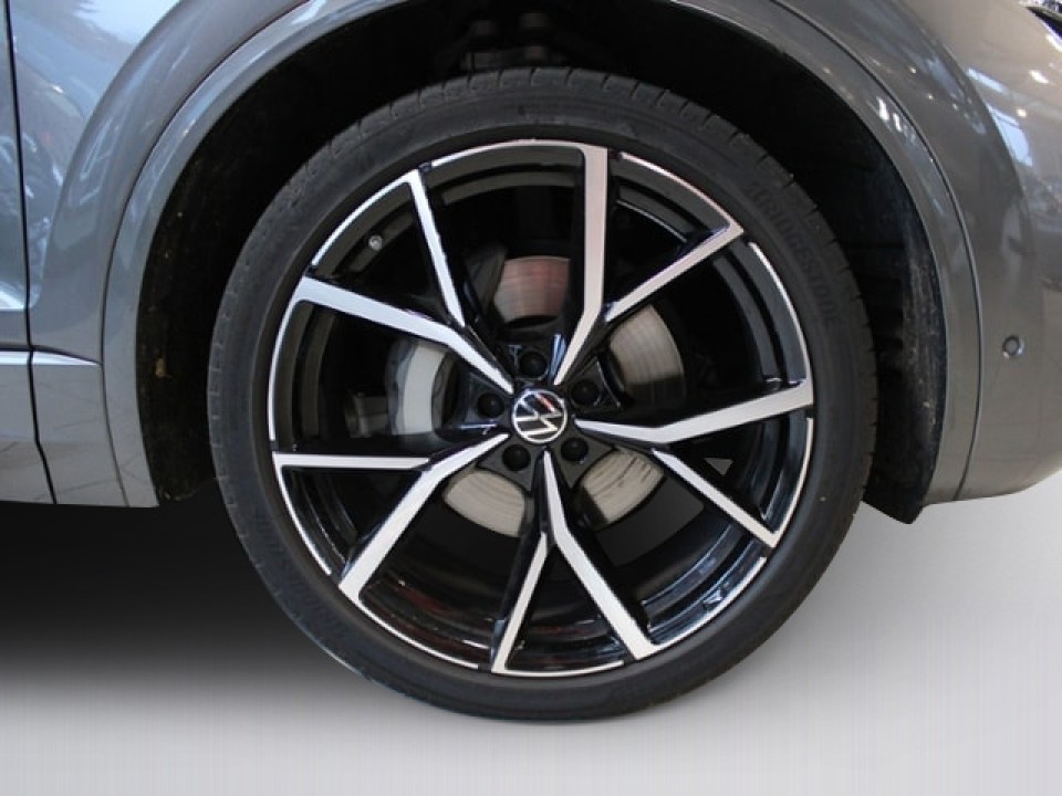 Volkswagen Touareg R-Line - foto 22