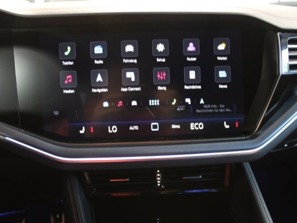 Volkswagen Touareg R-Line - foto 11