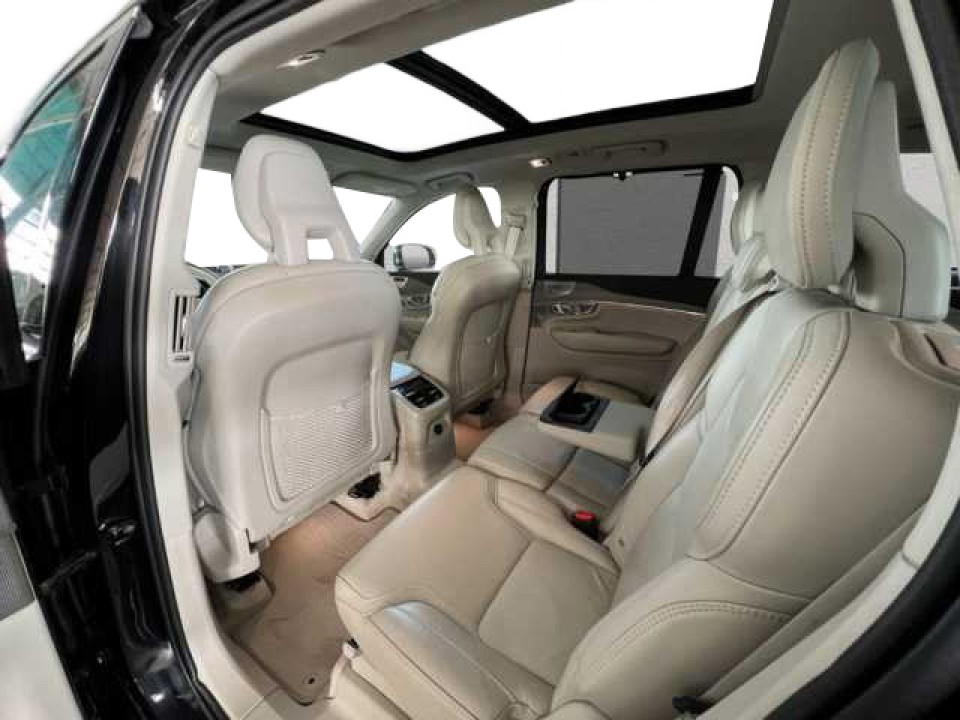 Volvo XC 90 - foto 10