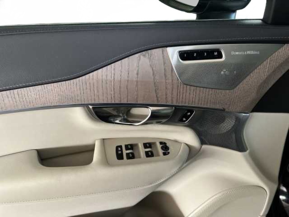 Volvo XC 90 - foto 19