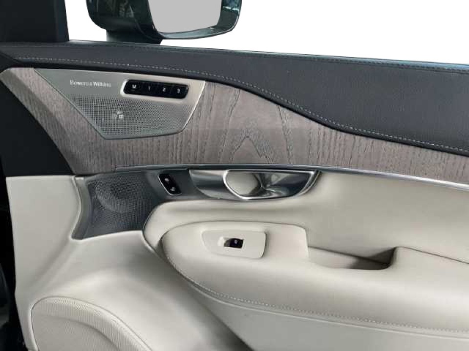 Volvo XC 90 - foto 20