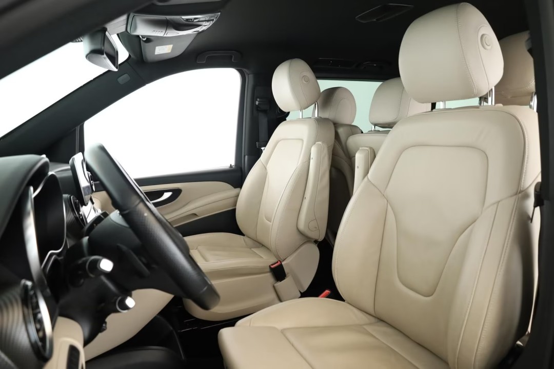 Mercedes-Benz V 300d 4MATIC Extralong Avantgarde - foto 12