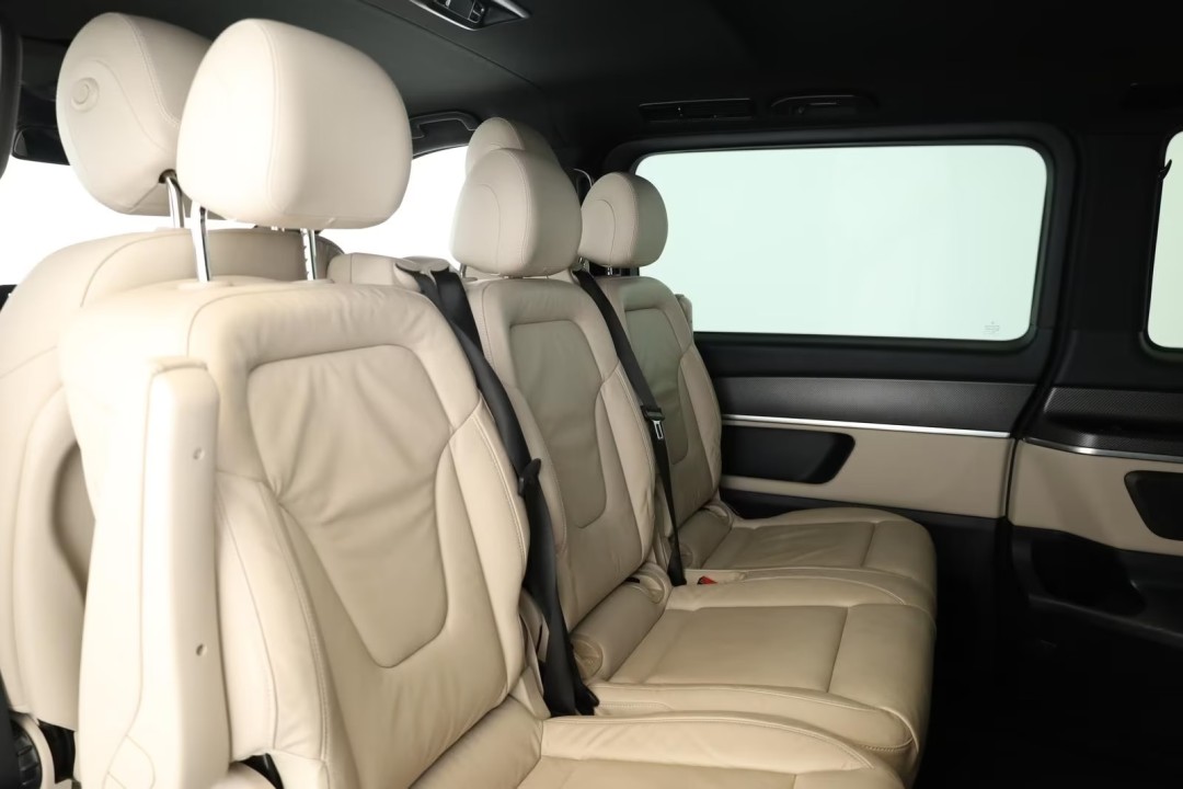 Mercedes-Benz V 300d 4MATIC Extralong Avantgarde - foto 16