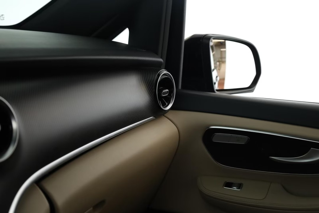 Mercedes-Benz V 300d 4MATIC Extralong Avantgarde - foto 15