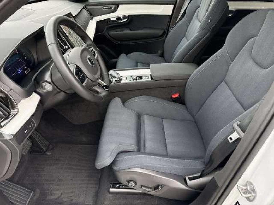 Volvo XC 90 T8 Plus Dark - foto 6