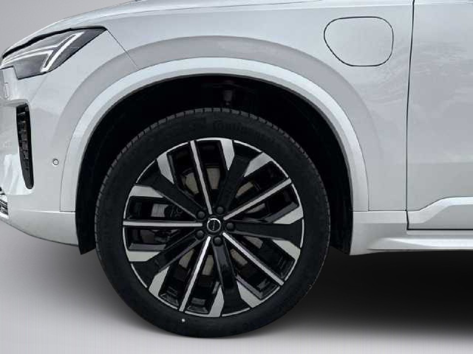 Volvo XC 90 T8 Plus Dark - foto 9