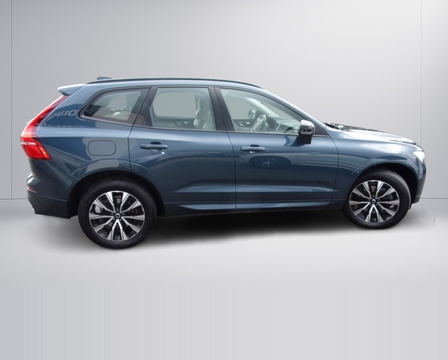 Volvo XC 60 B4 Plus Dark (5)