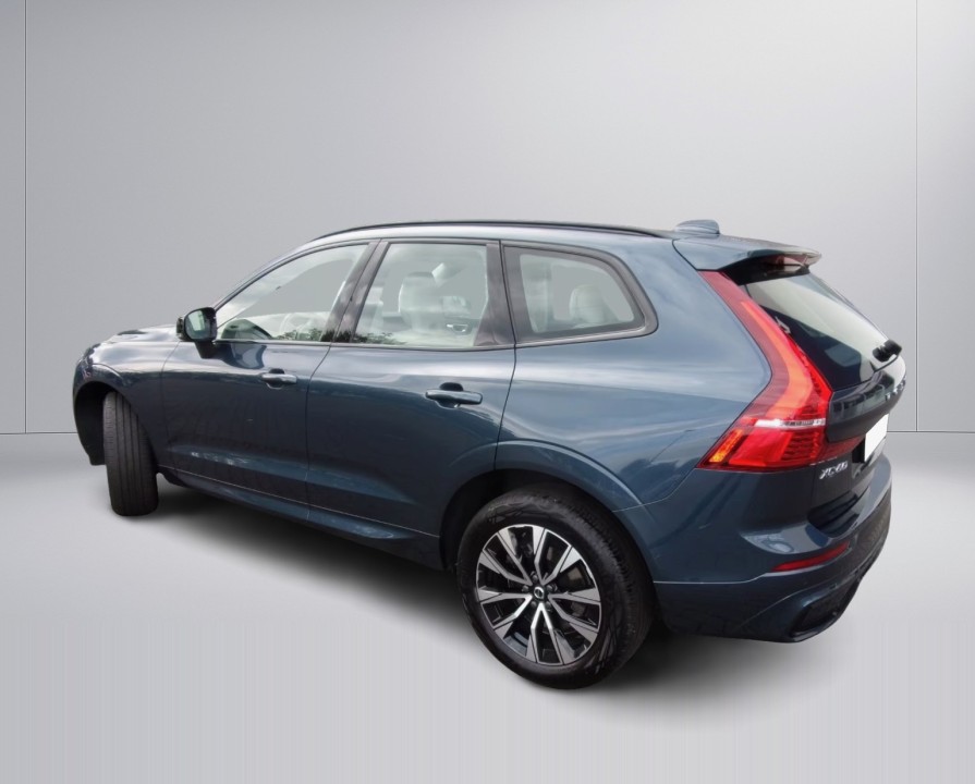 Volvo XC 60 B4 Plus Dark - foto 8