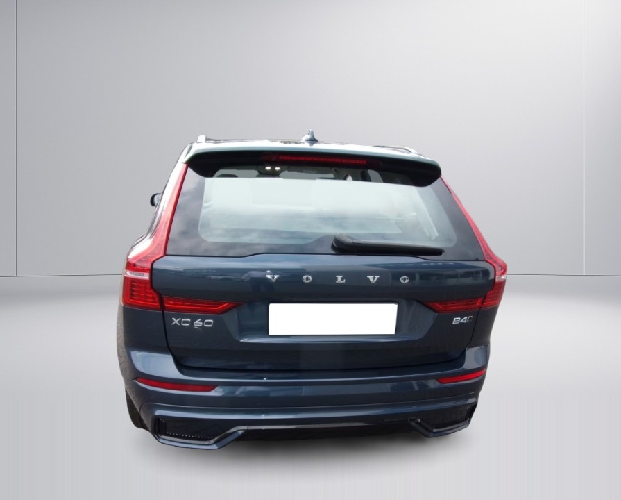 Volvo XC 60 B4 Plus Dark - foto 7
