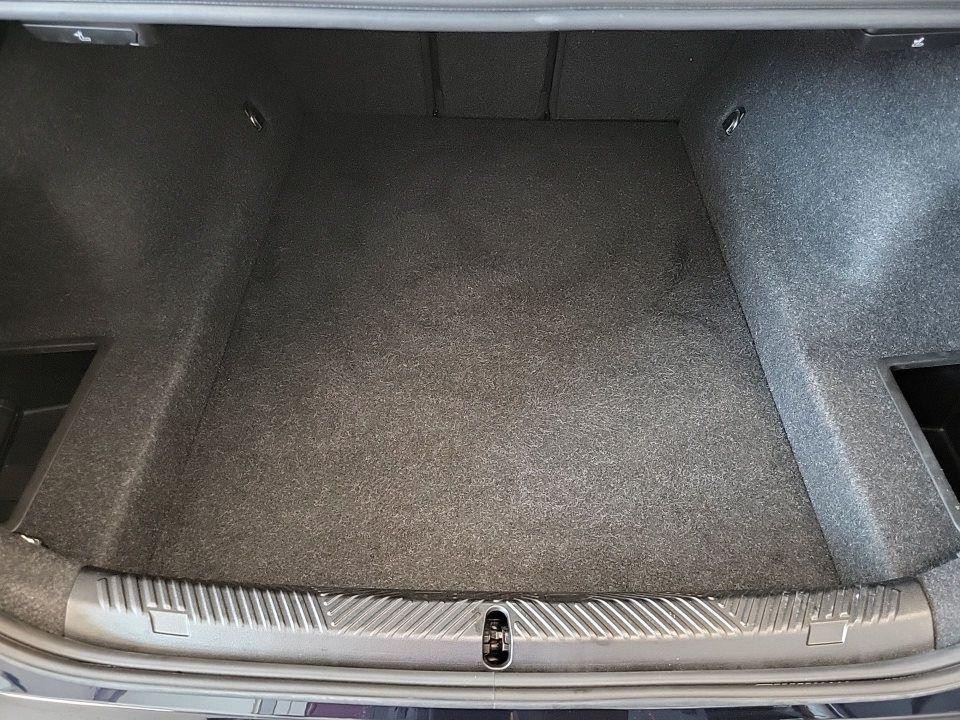 BMW Seria 5 xDrive550e - foto 9