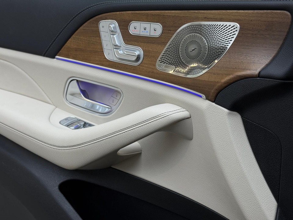 Mercedes-Benz GLS 400d 4MATIC AMG - foto 24