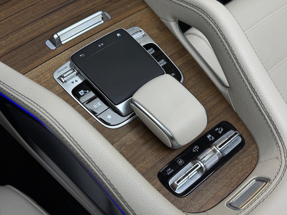 Mercedes-Benz GLS 400d 4MATIC AMG - foto 21