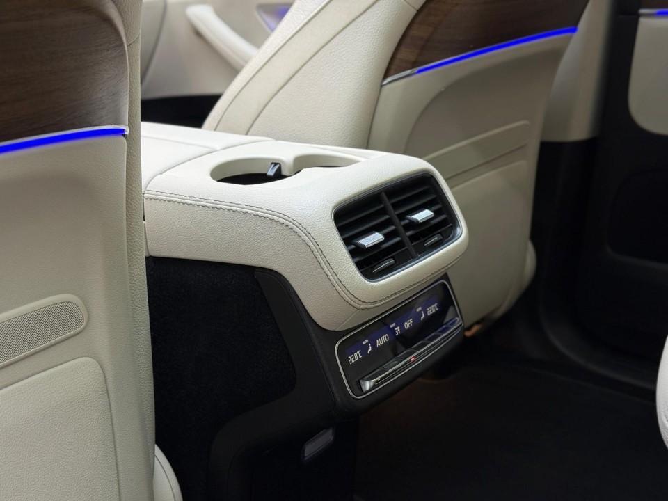 Mercedes-Benz GLS 400d 4MATIC AMG - foto 22