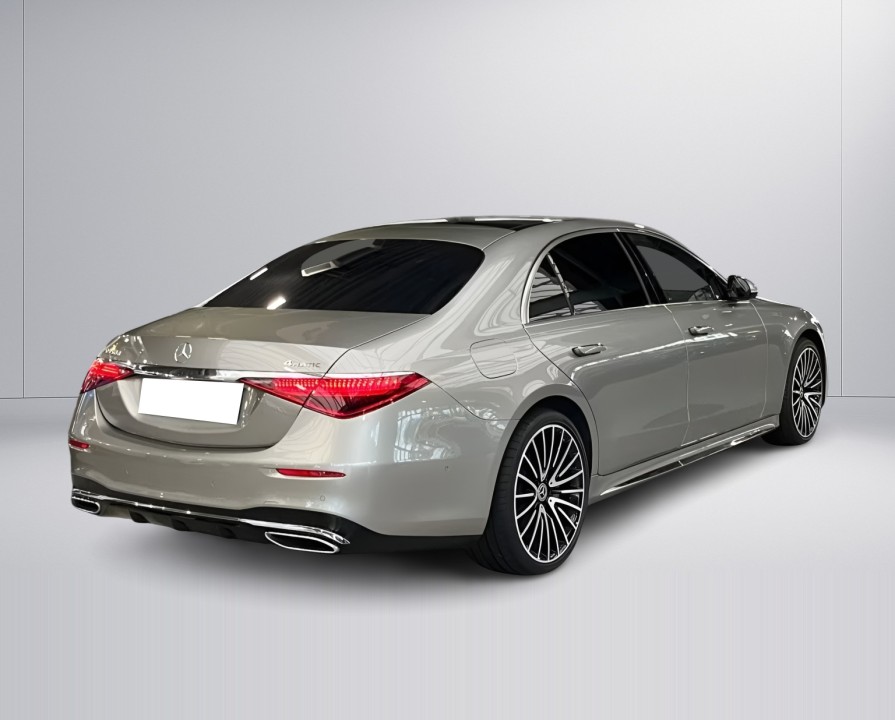 Mercedes-Benz S 350d 4MATIC AMG (3)