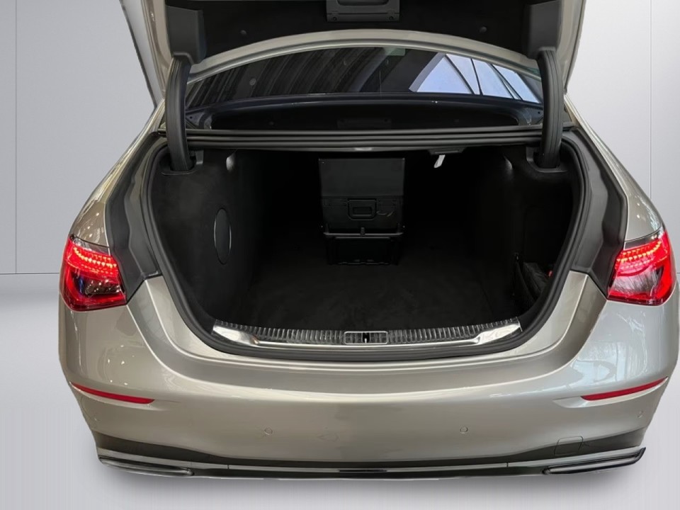 Mercedes-Benz S 350d 4MATIC AMG - foto 16