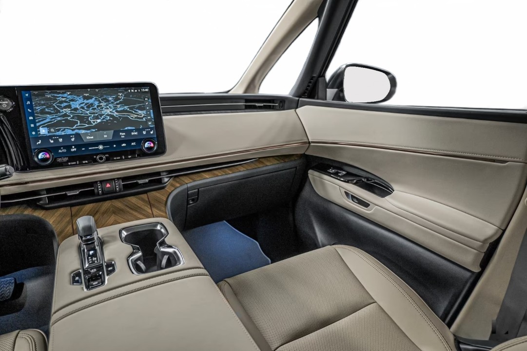 Lexus LM 350h Executive - foto 16