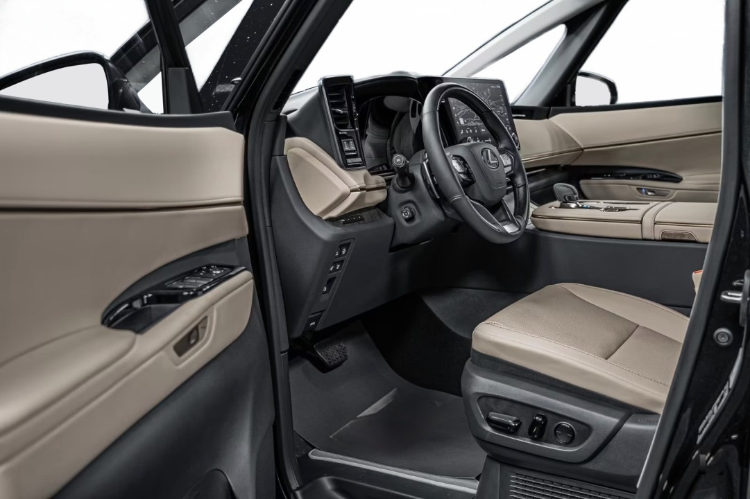 Lexus LM 350h Executive - foto 12